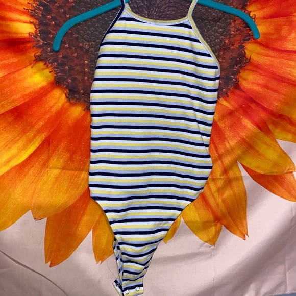 Top - Picture 2 of 2